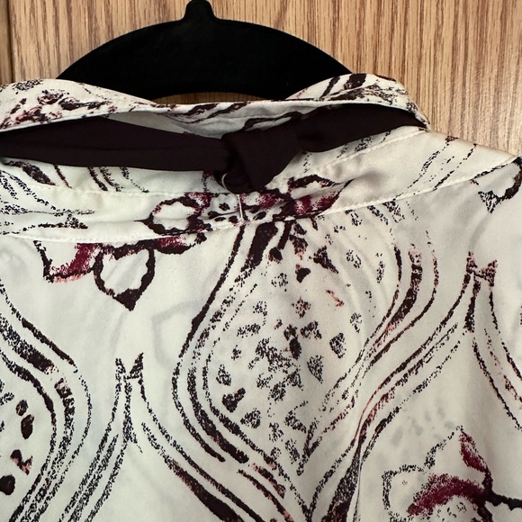 Melissa McCarthy blouse 1X, EUC button up 3/4 sleeves removable tie - Picture 8 of 9